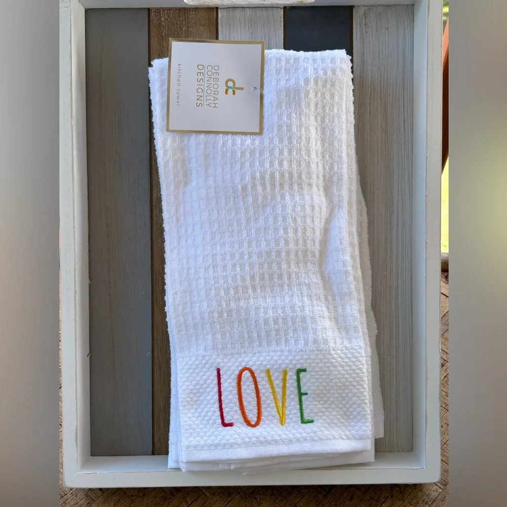 Colorful Embroidered Pride (4) Towel Set